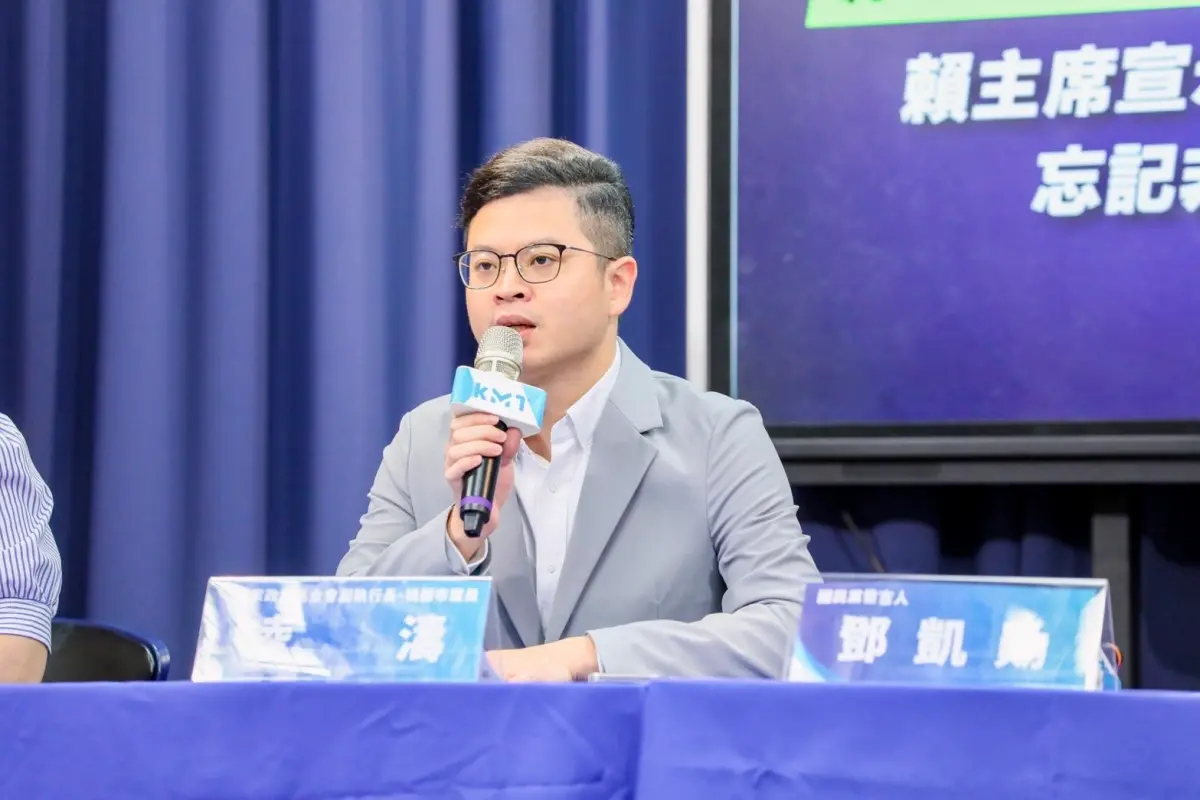 ▲桃園市議員、國政基金會副執行長凌濤說，目前不會討論到台電撥補預算，我們一定是寸步不讓。（圖／國民黨提供）