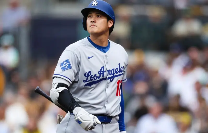 ▲大谷翔平近期長打產量銳減，不僅近9戰、累積42打席未開轟，期間也僅有3支長打演出，讓他OPS差點跌破1。《USA Today》就發文表示，大谷或許是因為近期逐漸推快投球進度，爆發力相比開季初有下滑趨勢，懷疑他身體有些疲累狀況。（圖／美聯社／達志影像）