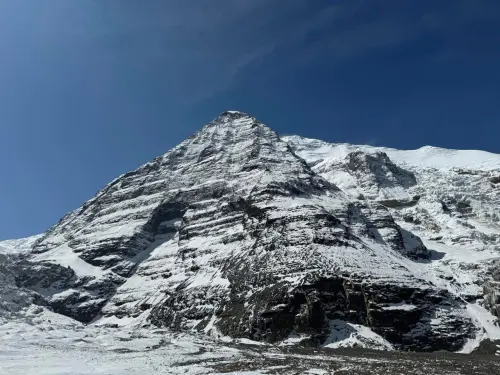 ▲世界第7高峰道拉吉里(8,167公尺)為阿果挑戰成功的個人第10座八千米高峰，他也即將在六月下旬再啟征途，挑戰世界第11高峰- 迦舒布魯一峰（8,068 公尺）。（圖／橘子關懷基金會）