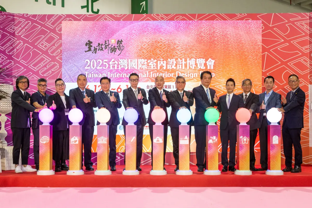 ▲2025台灣國際室內設計博覽會從今（12）日開始到15日，於南港展覽館一館舉辦，今天舉辦開幕典禮，立法院長韓國瑜也親自到場祝賀。（圖／主辦單位提供）