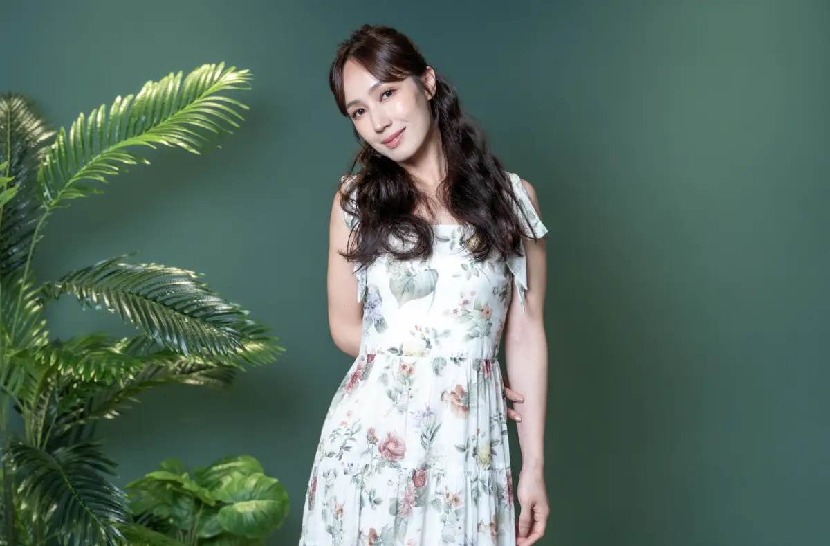 ▲小薰（如圖）出席大愛新戲媒體茶敘，瘦身有成的她鏟肉7公斤，男友鄭人碩竟覺得「肉一點比較好」讓她翻白眼。（圖／大愛提供）