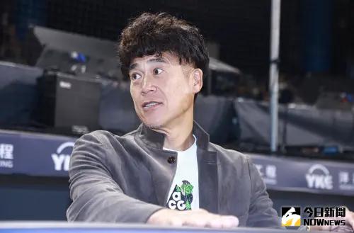 ▲日職軟銀鷹首席棒球總管（CBO）城島健司來台觀看味全龍隊投手徐若熙的比賽。（圖／記者葉政勳攝 ,2025.06.12）