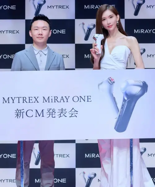 ▲林志玲（右）3語言應對媒體，活動現場大放異彩，保養狀態引熱議。（圖／林志玲 IG）