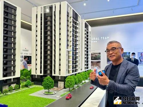 ▲海悅機構總經理王俊傑說明「宏福悅」建案規劃及設計。（圖／記者陳美嘉攝，2025.06.12）