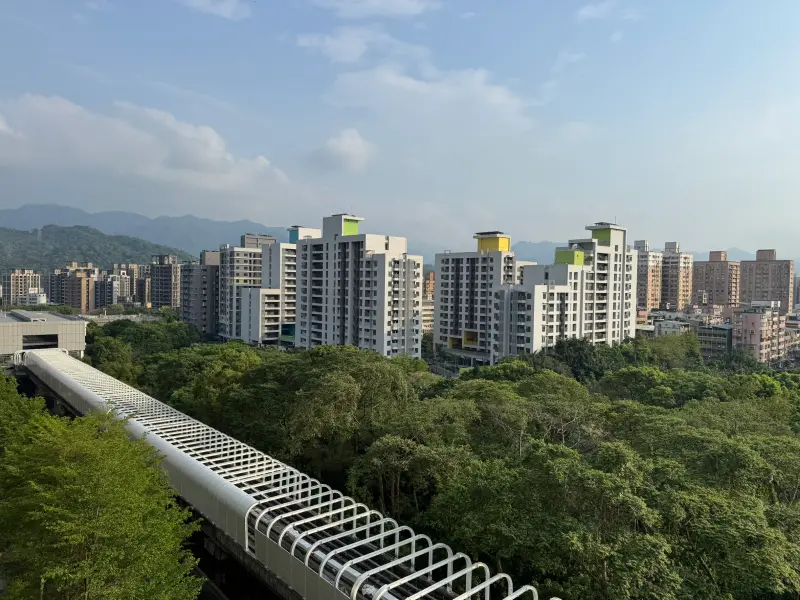 ▲信義房屋三峽北大店長吳金讚表示，捷運三鶯線台北大學站即將於年底完工、明年通車，未來將連接台北市的板南線，可說是打通三峽的任督二脈。（圖／信義房屋提供）