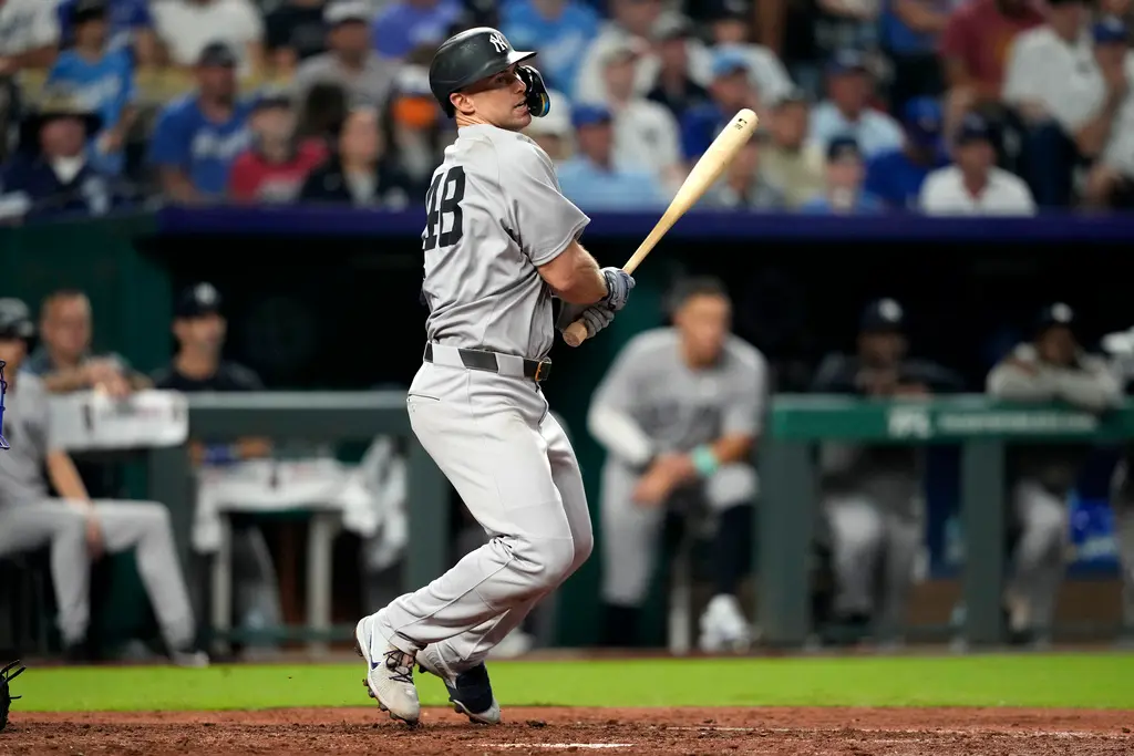 ▲MLB紐約洋基今（13）日客場迎戰堪薩斯皇家，最終洋基靠著Paul Goldschmidt在8局上的關鍵安打，終場以1：0擊敗皇家，系列賽三連戰橫掃皇家。（圖／美聯社／達志影像）