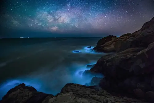 ▲馬祖最具代表性的奇景「藍眼淚」,曾被CNN評選為「全球15大自然奇觀」之一。(圖/馬祖周小馬提供) ▲馬祖最具代表性的奇景「藍眼淚」,曾被CNN評選為「全球15大自然奇觀」之一。(圖/馬祖周小馬提供)