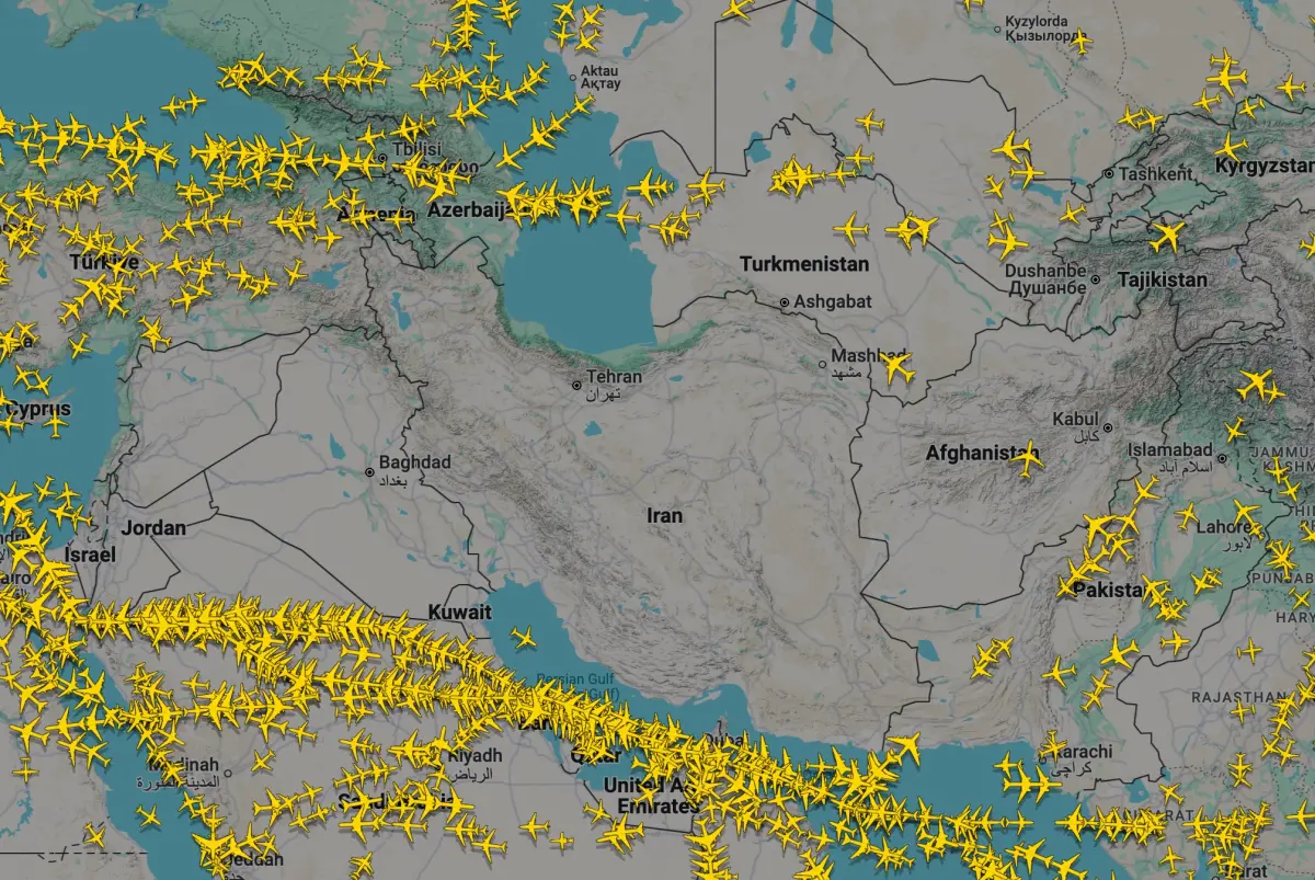 ▲以伊衝突升溫，中東四國領空紛紛關閉，空域全面淨空。（圖／Flightrader24）