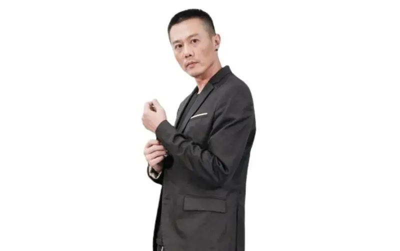 ▲分析師AA形象照。(圖/AA老師提供)