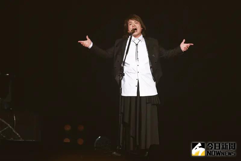 伍佰台上突質問「現在才來演唱會？」出道35年「這2點」不如從前