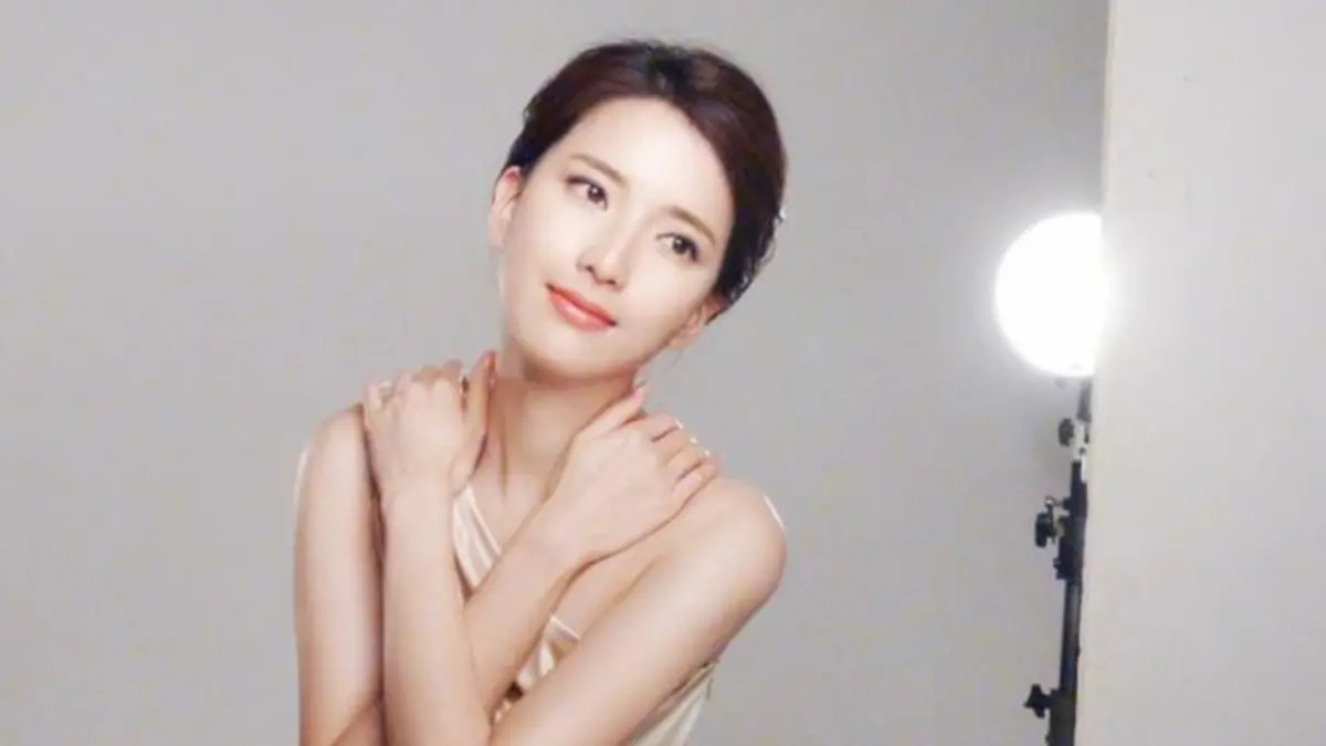 ▲女星陳匡怡（如圖）近期因曬出飯局與某已婚學長的合照和對方起糾紛，後續還和飯局主揪富商爆爭執，富商甚至發聲痛批陳匡怡有病，對此女方曬出多張截圖，表示富商追不到自己就惱怒，更表示張兆志可以作證。（圖／陳匡怡 臉書）