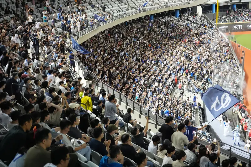 ▲富邦悍將大巨蛋賽事，湧入本季平日最多17268人。（圖／富邦悍將提供）