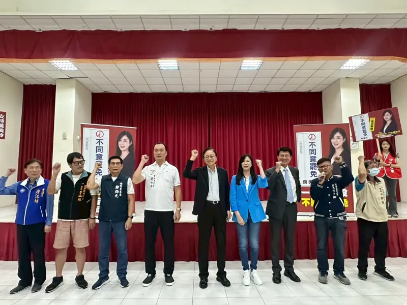 ▲反制大罷免,藍營在桃園舉行問政說明會。(圖/萬美玲國會辦公室提供)