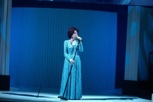 蔡琴不要告別演唱會20250613 ▲蔡琴在聽見歌迷的鼓勵後,開心回應:「我也愛你們。」(圖/宜辰整合行銷提供)