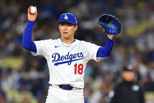 洛杉磯道奇隊山本由伸控球大迷航,單場出現5次四壞球保送,並且被敲出2支全壘打,僅投4.2局就退場。(圖/美聯社/達志影像) ▲洛杉磯道奇隊山本由伸控球大迷航,單場出現5次四壞球保送,並且被敲出2支全壘打,僅投4.2局就退場。(圖/美聯社/達志影像)