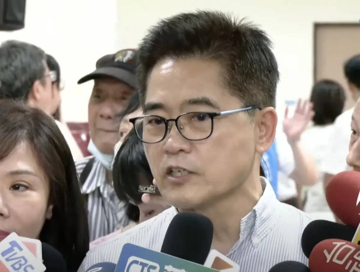 ▲國民黨秘書長黃健庭證實已和總統府秘書長潘孟安聯繫，並表達希望雙方幕僚先召開「會前會」，目前正在等總統府答覆。（圖／翻攝畫面）