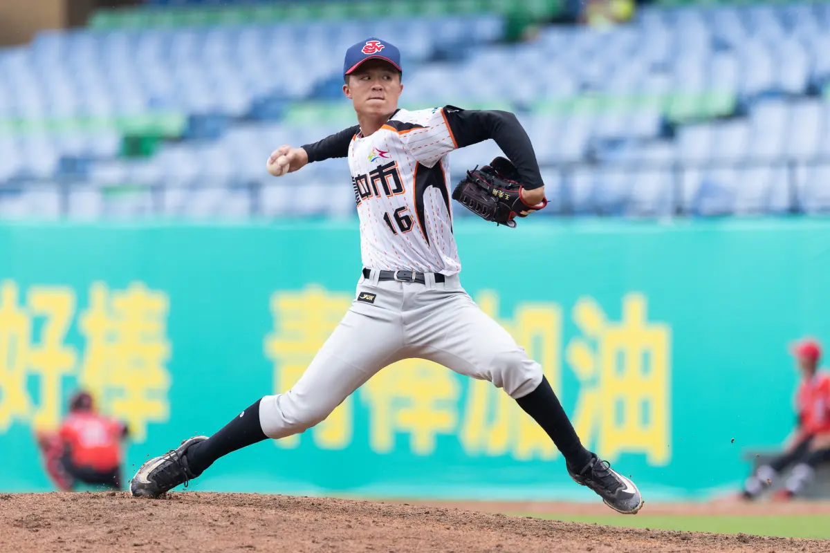 ▲台中市投手王奕翔神似富邦悍將陳仕朋，拿下玉山盃大會MVP後，確定投入中職選秀。（圖／中華棒協提供）