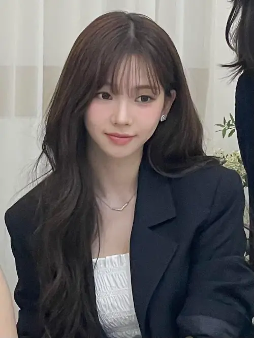 ▲Karina(如圖)出席姊姊婚禮,引發外界熱烈討論。(圖/翻攝自X) ▲Karina(如圖)出席姊姊婚禮,引發外界熱烈討論。(圖/翻攝自X)