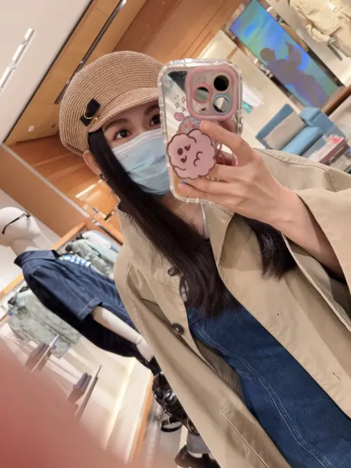 ▲愷樂(如圖)自嘲太久沒自拍,拍照都拍到手指了。(圖/翻攝自愷樂Threads) ▲愷樂(如圖)自嘲太久沒自拍,拍照都拍到手指了。(圖/翻攝自愷樂Threads)