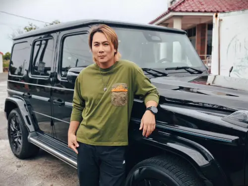 ▲王仁甫（如圖）因喉嚨嚴重發炎導致發聲困難，宣布原訂6月EZ5演出延期至7月22日，他公開致歉強調盼以最佳狀態回歸，表示：「萬分不捨！」（圖／翻攝自王仁甫臉書）