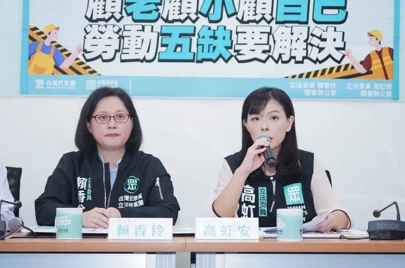 ▲民眾黨政策會執行長賴香伶（左）痛批等不到中央承諾的補助，政治不該凌駕教育。（圖／取自賴香伶臉書）