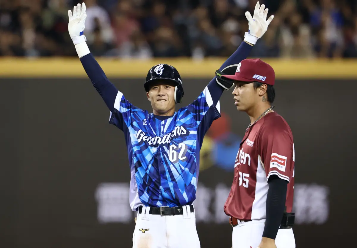 ▲富邦悍將林岳谷單場敲出3安，生涯第2次猛打賞，助隊以7：3退樂天桃猿。（圖／富邦悍將提供）