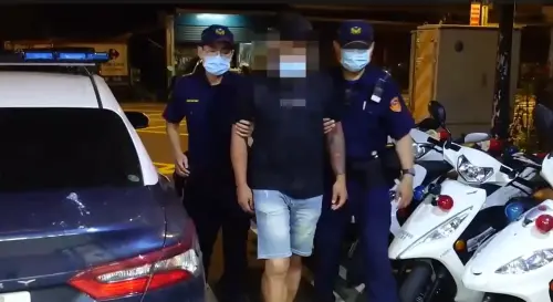 ▲▲遶境轎班25歲邱姓男子因私刑疑似偷拍的男子遭警方逮捕。（圖／警方提供）