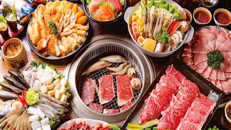 ▲台灣知名連鎖燒烤火鍋吃到飽「石頭燒肉永康館」將熄燈，台南在地經營20年，業者宣布因租約到期，將於6月22日正式結束營業。眾人感嘆不捨「最愛的店」，鐵粉淚讚「燒肉吃到飽第一把交椅」。（圖／翻攝自石頭燒肉永康館FB）