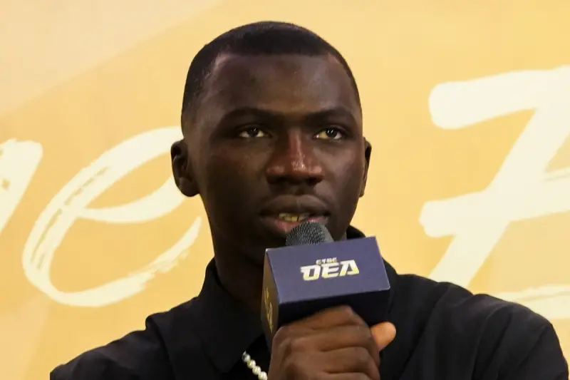 ▲阿巴西外傳年薪推估高達約2500萬元，這數字確實讓很多人咋舌，許多人認為這樣漫天開價對於籃壇不是好事。（圖／中信特攻提供）