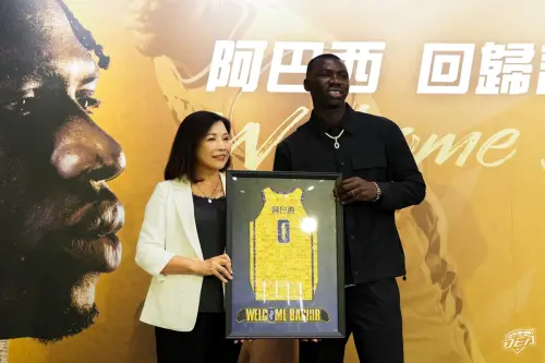 ▲實力與天賦兼具的阿巴西帶著眾人期待前往日本B聯盟秋田北部喜悅隊挑戰，卻在短短1年就又回歸新北中信特攻，讓許多球迷感到可惜。（圖／新北中信特攻提供）