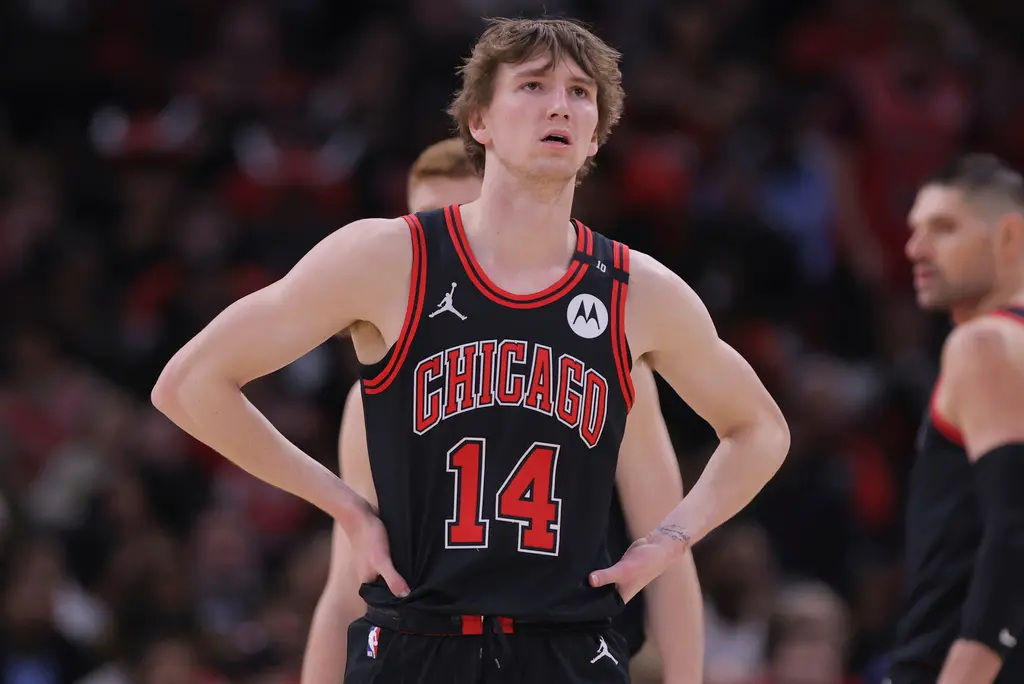 ▲芝加哥公牛隊主力Ayo Dosunmu與退役球員Kendall Gill的評價，2024年選秀第11順位新秀Matas Buzelis極有潛力成為「下一個字母哥」，為公牛未來注入無限想像空間。（圖／美聯社／達志影像）