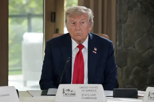 ▲美國總統川普在加拿大出席G7峰會期間，持續關注以色列、伊朗衝突。（圖／美聯社／達志影像）