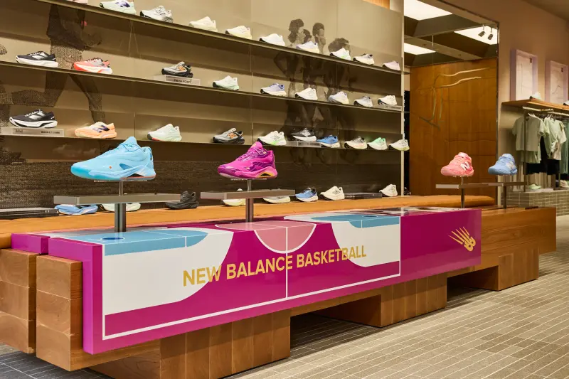 618優惠！adidas下殺290元起、Nike鞋子折上折　New Balance砍5折
