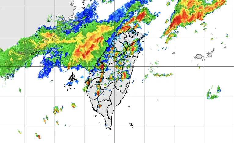快訊／大雷雨「國家警報」連發！19縣市大雨特報　最新警戒區一覽