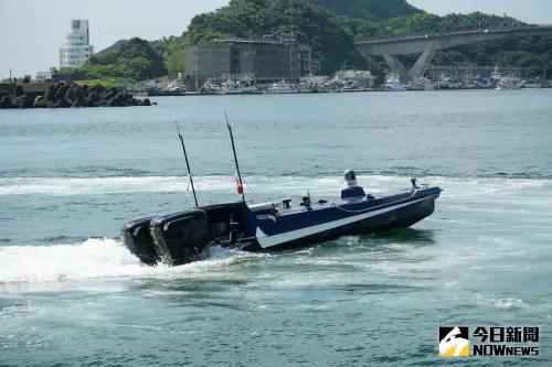 ▲龍德科技「黑潮」無人艇。（圖／記者呂炯昌攝）