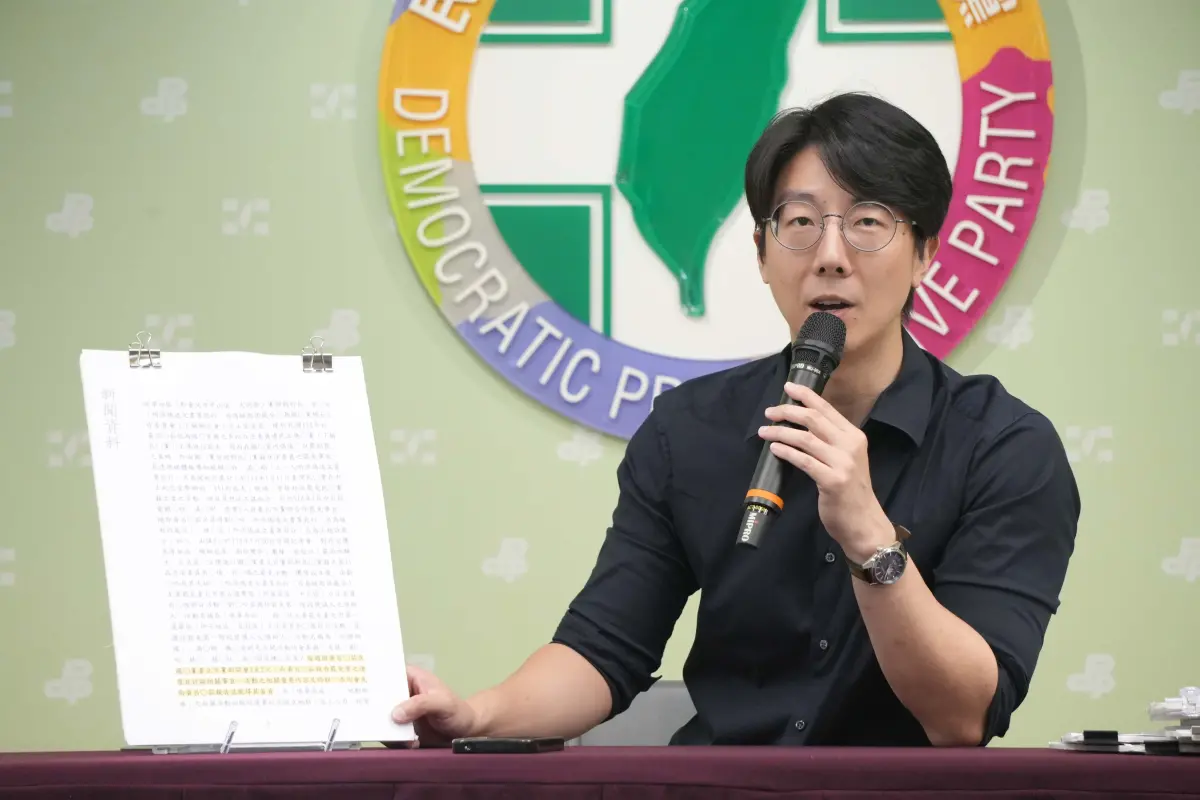 ▲吳崢批評，朱立倫身為黨主席，面對各地黨部都有被爆舞弊情事，應立即為踐踏台灣民主破壞憲政道歉。（圖／民進黨提供）