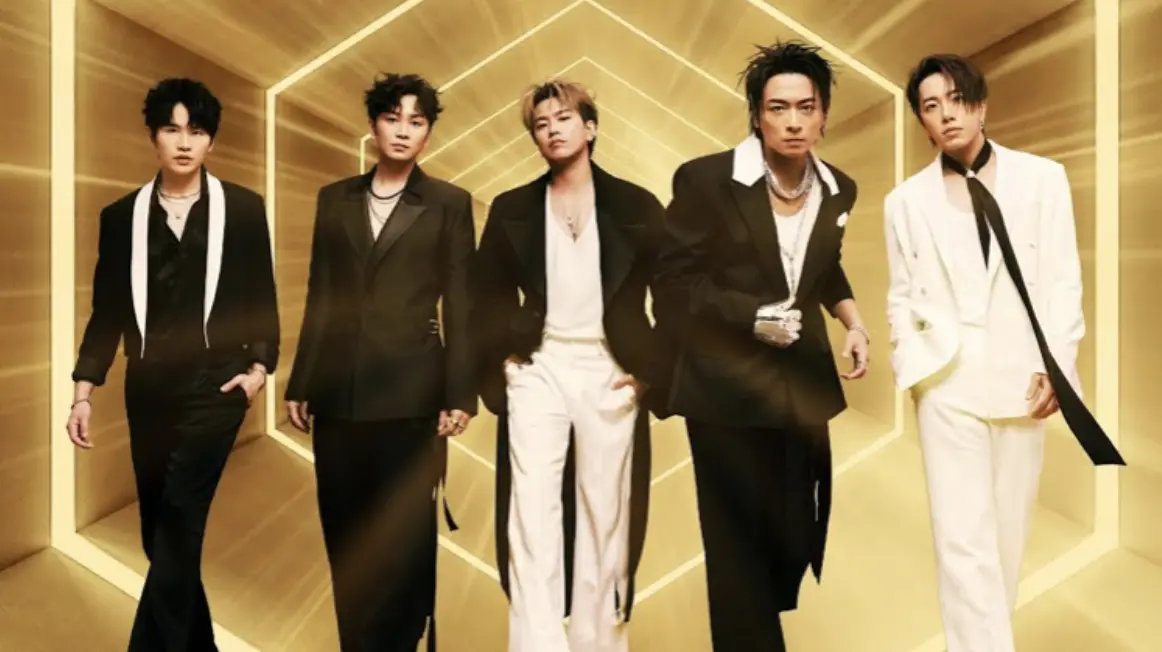 ▲Energy擔任第36屆金曲獎「引言人」，有粉絲昨晚9點就等在小巨蛋外面，也釣出牛奶回應「辛苦了」。（圖／相信音樂提供）