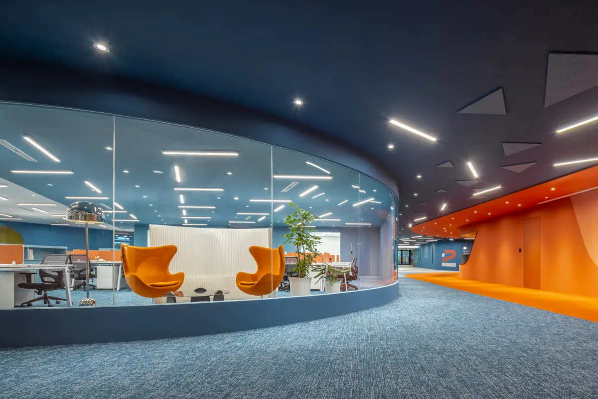 ▲「TAI-ONE SPACE 智能共享辦公室」今（17）日在台北世貿1館2樓開幕。擁有超過 1200 坪單層開放空間、323 席工作座位，是目前全台規模最大的單層共享辦公室。（圖／貿協提供）