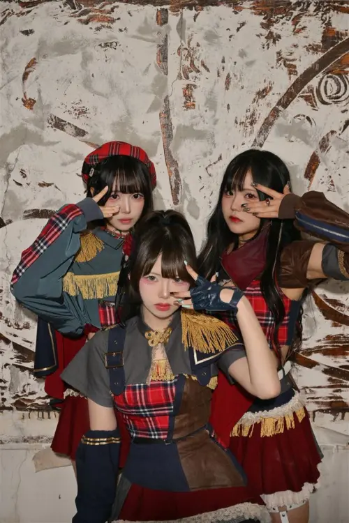 ▲緋聞女主角疑似是女團IHOTEU成員，如今公司已經將該女團所有社群全數關閉。（圖／翻攝自IHOTEU X）