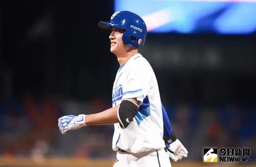 ▲富邦悍將打擊教練鮑伊認為，內野手林岳谷攻守兩端逐漸進步。（圖／記者葉政勳攝 ,資料照）