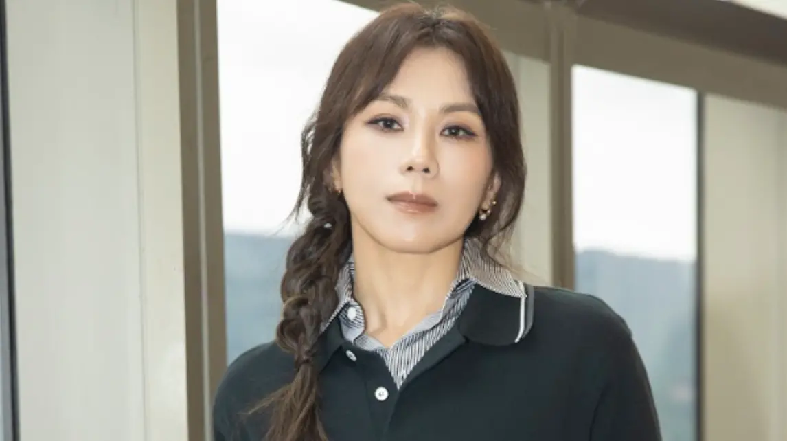 ▲蔡健雅（如圖）將在本屆金曲獎挑戰第5座金曲后冠，強碰2大歌后戴佩妮以及魏如萱，還有2名實力派女將陳忻玥和Karencici，堪稱死亡之組；而男歌手部分也不簡單，外界普遍認為10度入圍的李榮浩將奪得歌王寶座，《NOWnews今日新聞》整理金曲獎懶人包，讓讀者可以一口氣了解本屆金曲獎消息。（圖／亞神音樂提供）