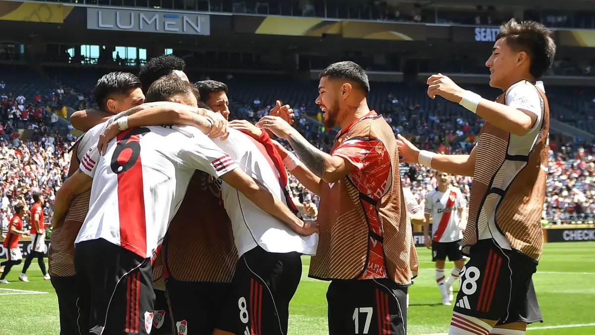 ▲阿根廷豪門河床（River Plate）在今（18）日登場的2025年FIFA俱樂部世界盃E組小組賽首戰中，以3：1擊敗日本代表浦和紅鑽（Urawa Red Diamonds），順利拿下E組開門紅。（圖／取自River Plate X）