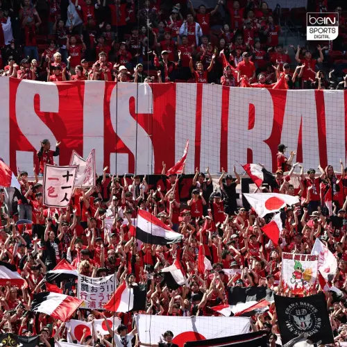 2025年FIFA俱樂部世界盃E組小組賽現場紅白旗海壯觀。(圖/取自beIN SPORTS USA X) ▲2025年FIFA俱樂部世界盃E組小組賽現場紅白旗海壯觀。(圖/取自beIN SPORTS USA X)