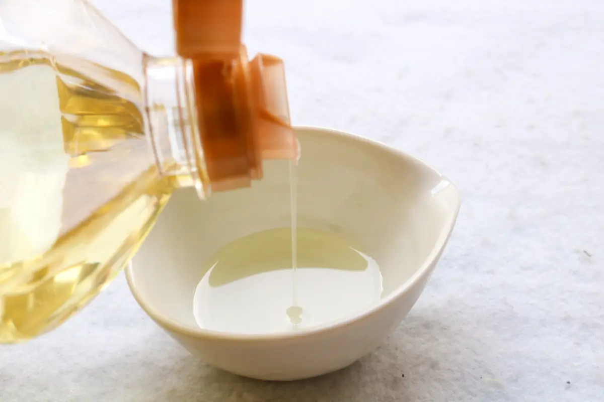 ▲沙拉油是日常生活中常見的食用油之一，但經過調查竟有87%人不知道沙拉油為何取名為沙拉，就有廚師與沙拉油廠商解開疑惑。（圖／取自photoAC）