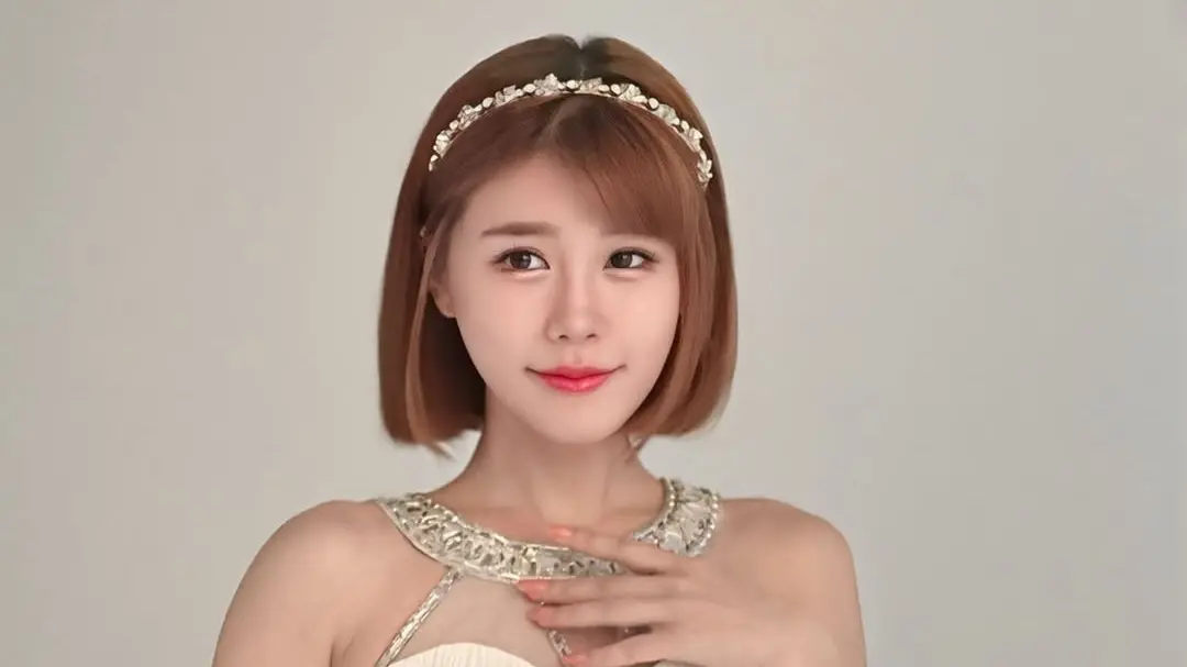 ▲近日，中信兄弟啦啦隊女神陳波波被（如圖）拍到疑似在分手球星男友謝亞軒後，轉投《全明星運動會》第一季成員比利懷抱，並且被多次拍到上下班都由比利接送，對此陳波波與比利本人都各自發布聲明，強調2人「朋友關係」。（圖／翻攝自陳波波IG）