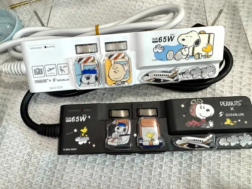 訊想科技65W GaN 3開4插PD+QC快充延長線。(圖/記者鍾怡婷攝) ▲訊想科技65W GaN 3開4插PD+QC快充延長線。(圖/記者鍾怡婷攝)