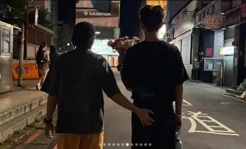 ▲楊銘威拍柯震東屁股。（圖／柯震東IG）