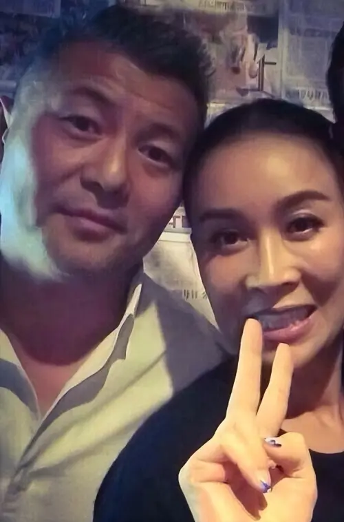 ▲那英分手高峰！轉頭就嫁給孟桐：最英明的決定（圖／翻攝自搜狐娛樂）