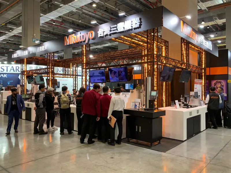 ▲台灣三豐儀器於展會現場展示智慧量測代表機種MiSTAR 555，強調其高環境適應性與自動化整合能力，吸引眾多業者關注。（圖／台灣三豐儀器提供）