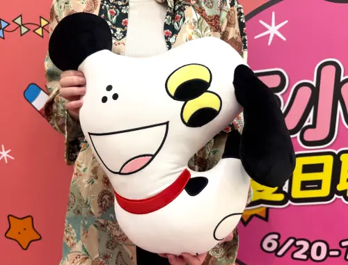 會說話的狗冰絲枕,加價購499元。(圖/記者鍾怡婷攝) ▲會說話的狗冰絲枕,加價購499元。(圖/記者鍾怡婷攝)